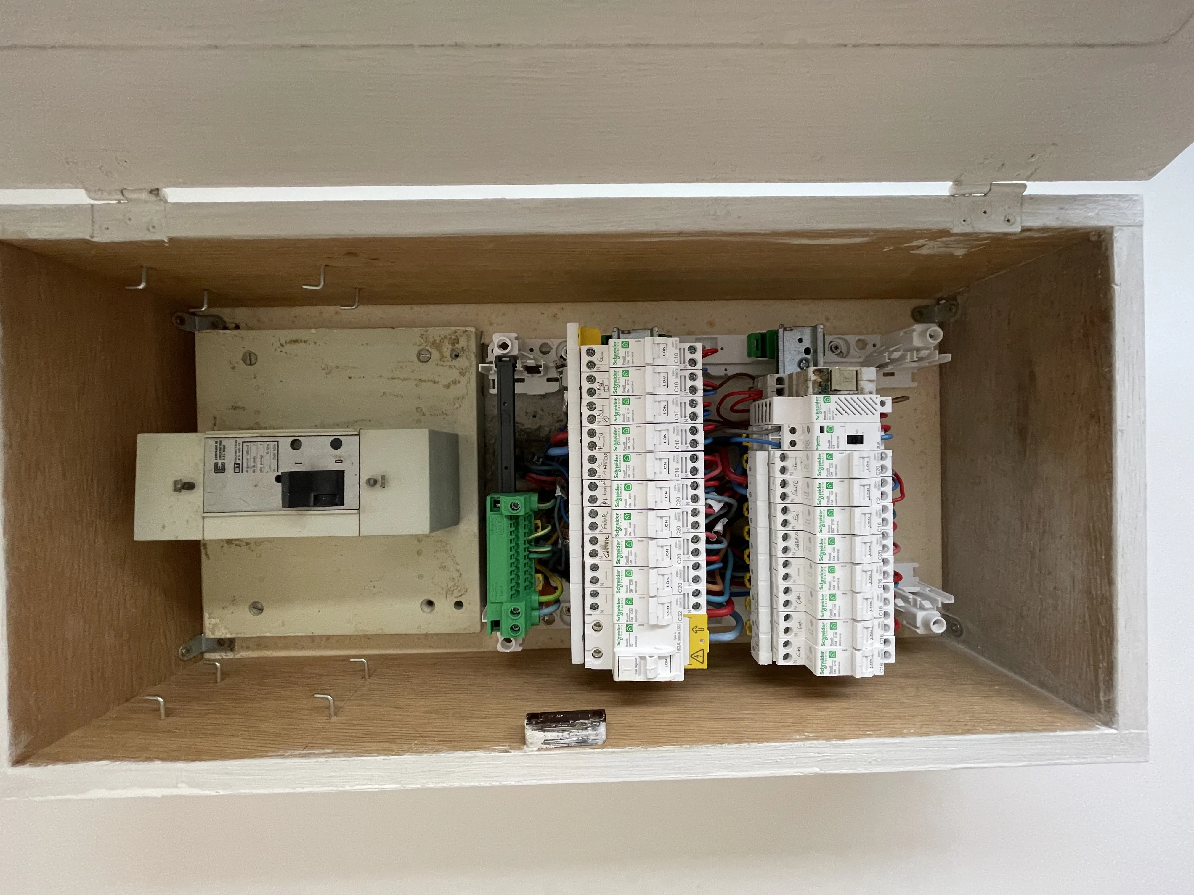 Tableaux électriques - AD2L Électricité